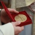 Medale Dei Regno Servire uroczyście wręczone
