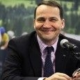 Sikorski interpretuje słowa… Sikorskiego. Minister i granice śmieszności