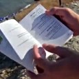 Tak wygląda „podręcznik imigranta”. Zawiera mapy, szlaki i porady, jak dotrzeć do Polski