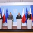 Minister edukacji tłumaczy decyzję o zamknięciu szkół. Co z terminarzem roku szkolnego?