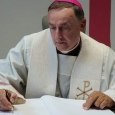 DEKRET BISKUPA TARNOWSKIEGO DOTYCZĄCY SPRAWOWANIA POSŁUGI DUSZPASTERSKIEJ I LITURGICZNEJ W WIELKIM TYGODNIU