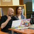 Wakacyjne spotkanie z aktorami w bibliotece w Starej Wsi