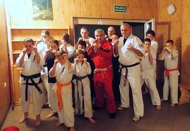 Kyokushin_-_jedna_z_grup