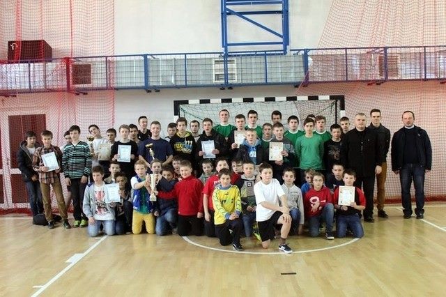 turniej-w-futsalu-ministrantow-i-lektorow-pasierbiec-ferie-zimowe-2014-5326421